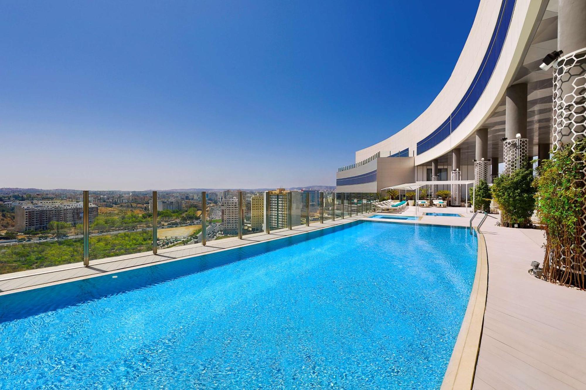 希尔顿丹吉尔市中心酒店公寓 外观 照片 Skyline Residences